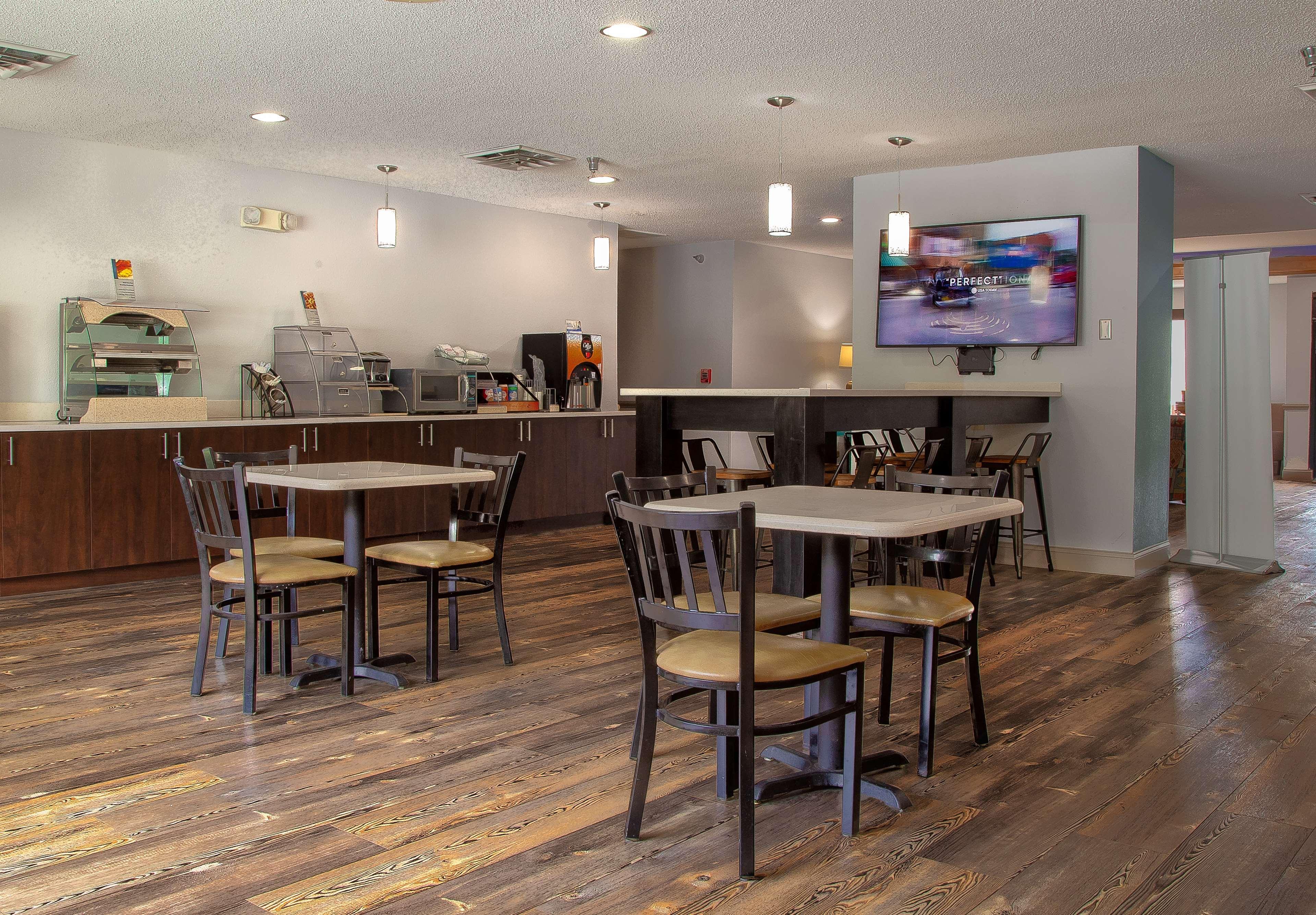 Surestay Plus Hotel Tarboro Екстер'єр фото