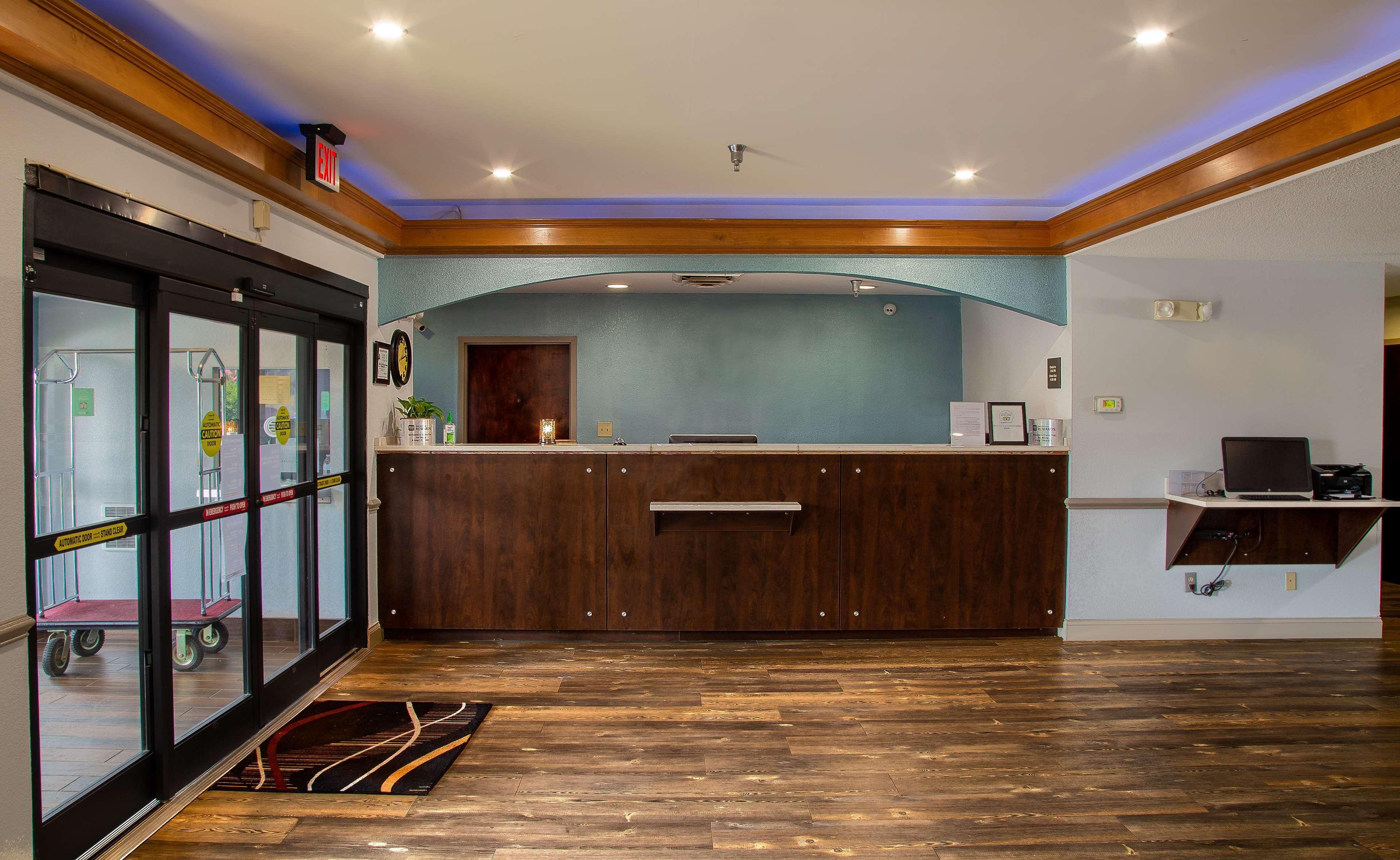 Surestay Plus Hotel Tarboro Екстер'єр фото